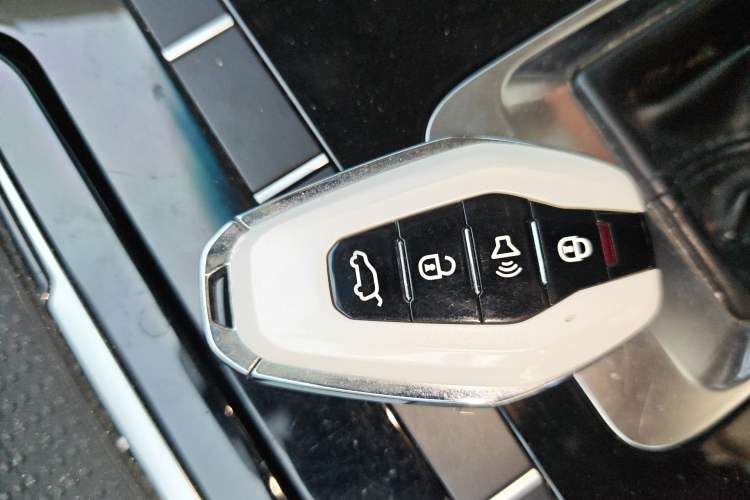 Used JETOUR X70S 2020 1.5T DCT Dynamic Version 5 Seats Vehicle Key