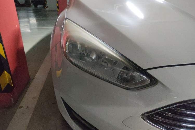 Used Ford Focus 2017 Sedan EcoBoost 180 Automatic Elite Model
