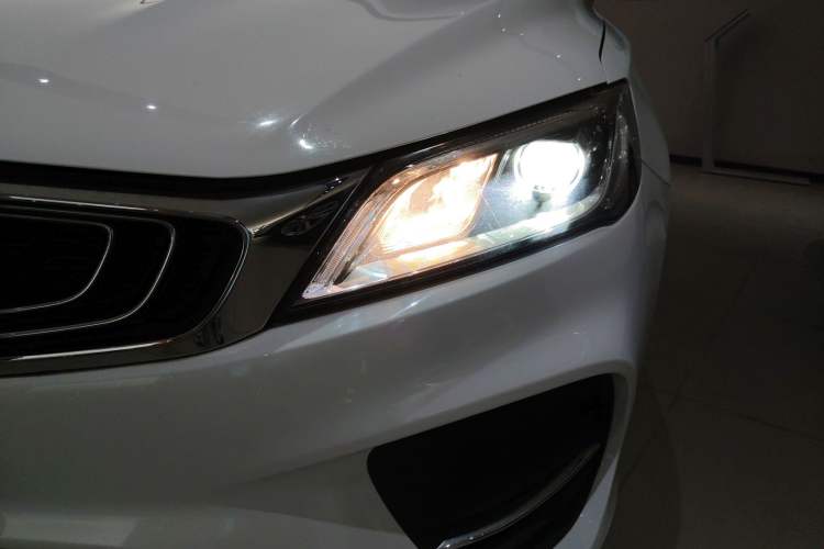 Used Geely Auto Binray 2019 200T DCT Binchi Edition Left Front Headlight