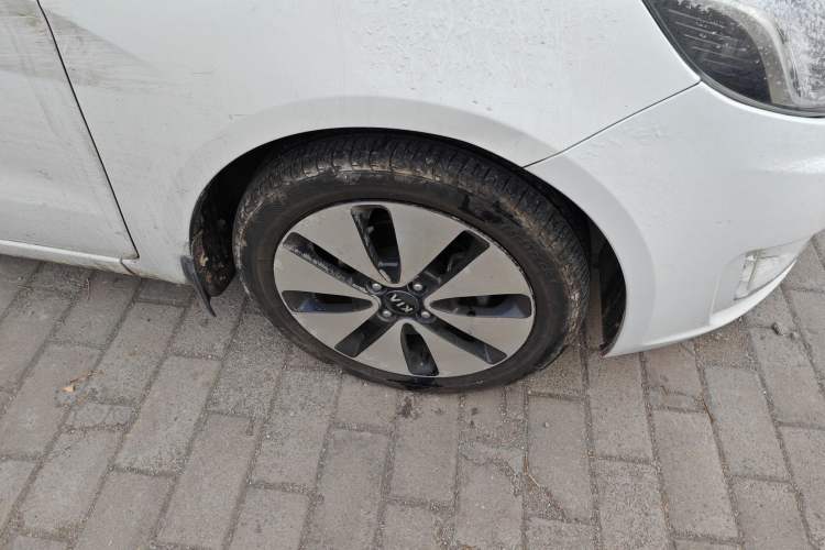 Used Kia K2 2012 Sedan 1.6L Automatic Transmission Premium Commemorative Edition