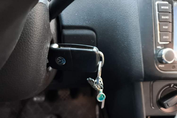 Used Volkswagen Polo 2016 1.4L Manual Fashion Model
