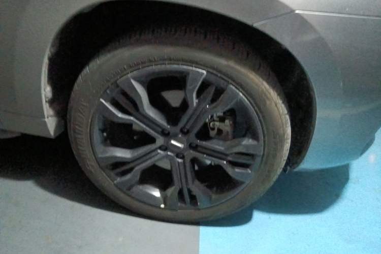 Used Wey VV7 2017 VV7c 2.0T Flagship Model Right Front Wheel Hub