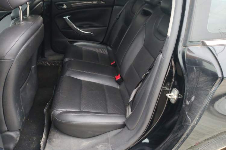 Used Citroen C5 2010 2.3L Automatic Luxury Edition Left Rear Seat