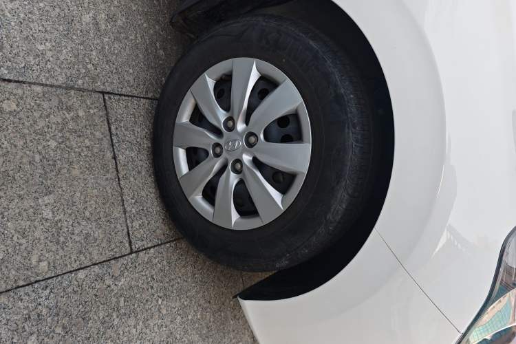 Used Hyundai Verna (older generation) 2020 1.4L Manual GL Refreshed Edition
