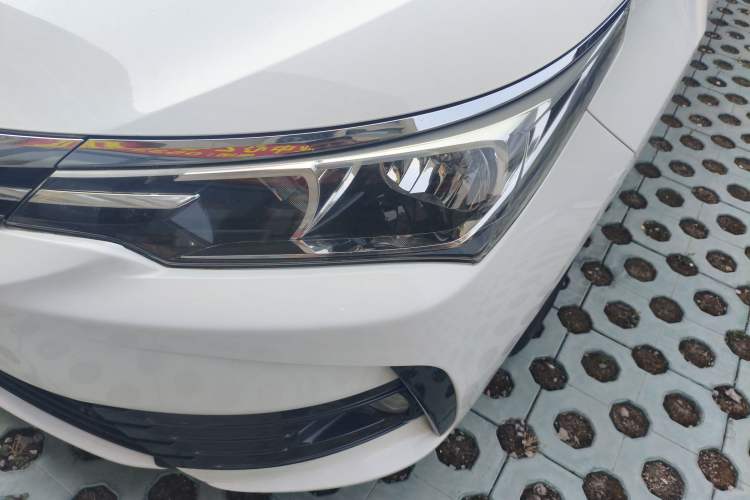 Used Toyota Corolla 2018 1.2T S-CVT GL Smart Enjoyment Version Left Front Headlight