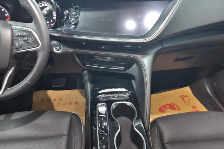 Used Buick Envision 2023 Encore Plus 652T Five-Seat Luxury Model