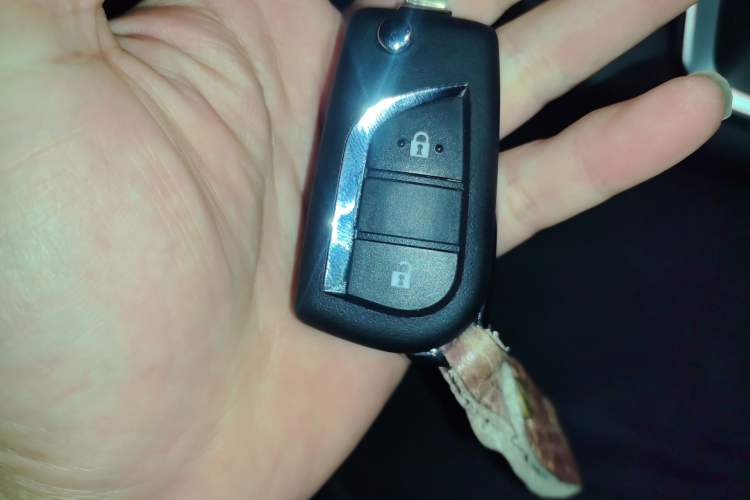 Used Toyota RAV4 2024 2.0L CVT Two-Wheel Drive Urban Edition Vehicle Key