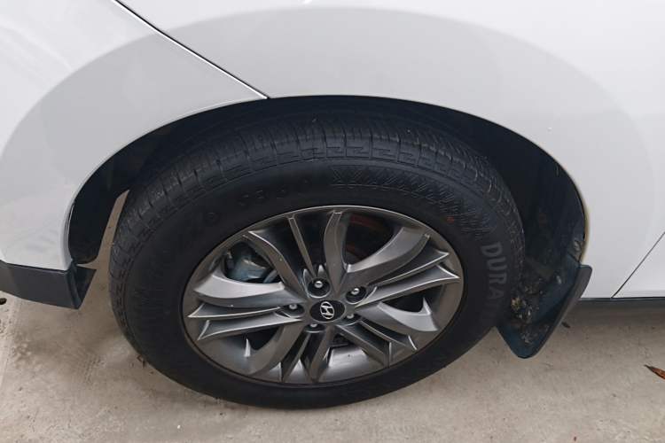 Used Hyundai ix35 2015 2.0L Automatic 2WD Smart Version China V Standard
