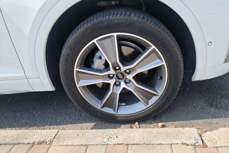 Used Audi Q5L 2022 40T Luxury Dynamic Model
