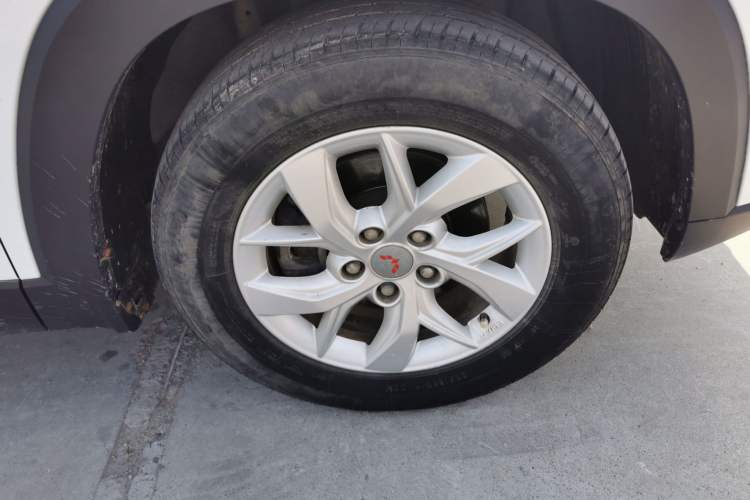 Used Wuling Hongguang S3 2018 1.5T Manual Luxury Model China V Standard Right Front Wheel Hub