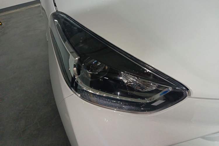 Used Chery Little Ant 2024 Revised Version Youth Edition 251 km True Love Edition 25.05 kWh Right Front Headlight