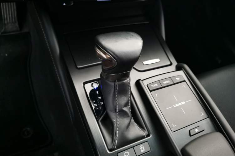 Used Lexus ES 2020 200 Excellence Edition
