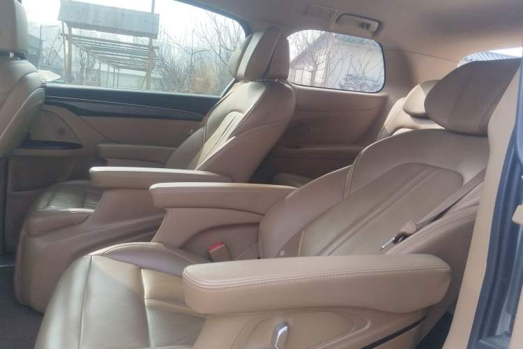 Used Buick GL8 2021 ES Landtrek 653T Luxury Model