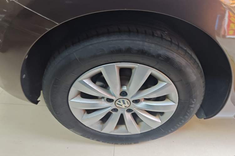 Used Volkswagen Beetle 2015 180TSI model
