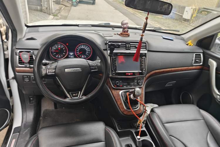 Used Haval H6 2015 Revised Version Sport Edition 1.5T Manual Transmission Two-Wheel Drive Elite Grade