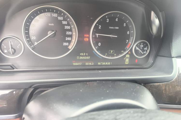 Used BMW 5 Series 2014 528Li Luxury Design Package
