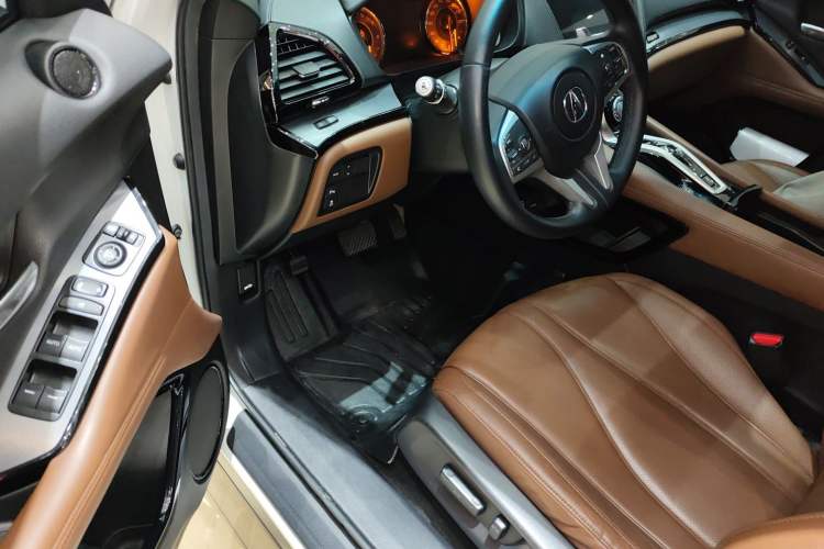 Used Acura CDX 2019 1.5T Two-Wheel Drive Deluxe Edition
