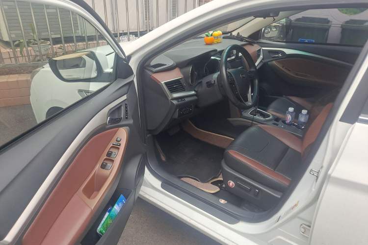 Used BYD G5 2014 1.5TID Automatic Flagship Model
