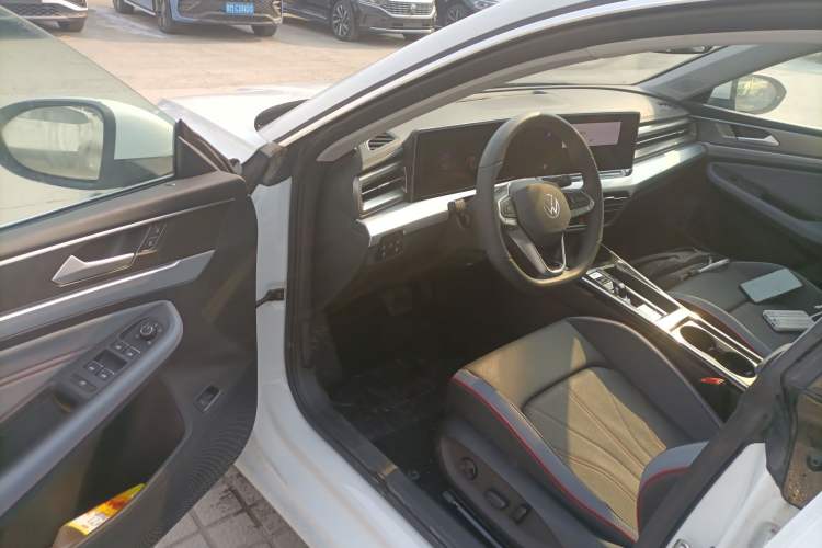 Used Volkswagen Lamando 2025 Lavida L 280TSI DSG Cool & Spicy Edition Driver Seat