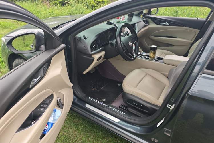 Used Buick Regal 2021 552T Elite Edition Driver Seat