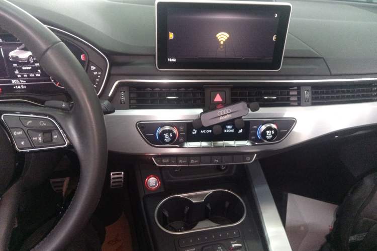 Used Audi A4L 2018 30th Anniversary Edition 40 TFSI Fashion Model