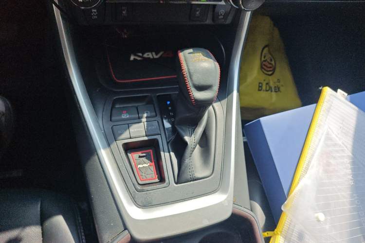 Used Toyota RAV4 2021 2.0L CVT Two-Wheel Drive Fashion PLUS Edition