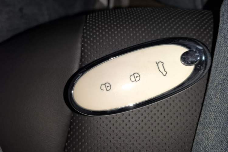 Used Dongfeng NAMMI 01 2024 Co-Creation Edition – Co-Creation WE Version
