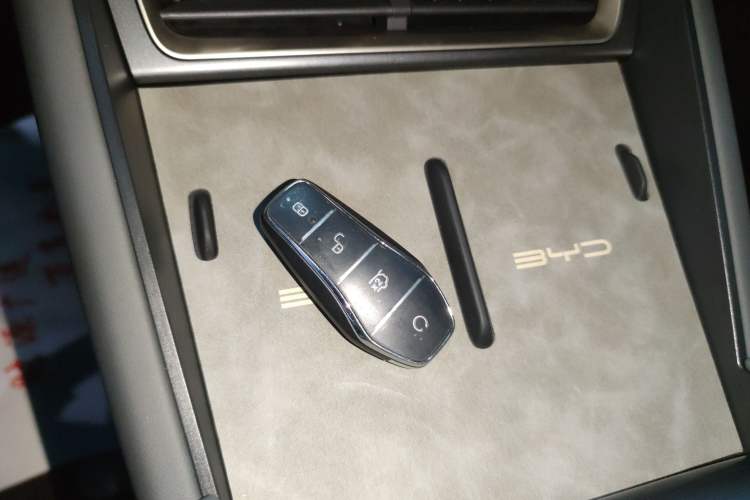 Used BYD Qin L 2024 DM-i 80KM Beyond Model