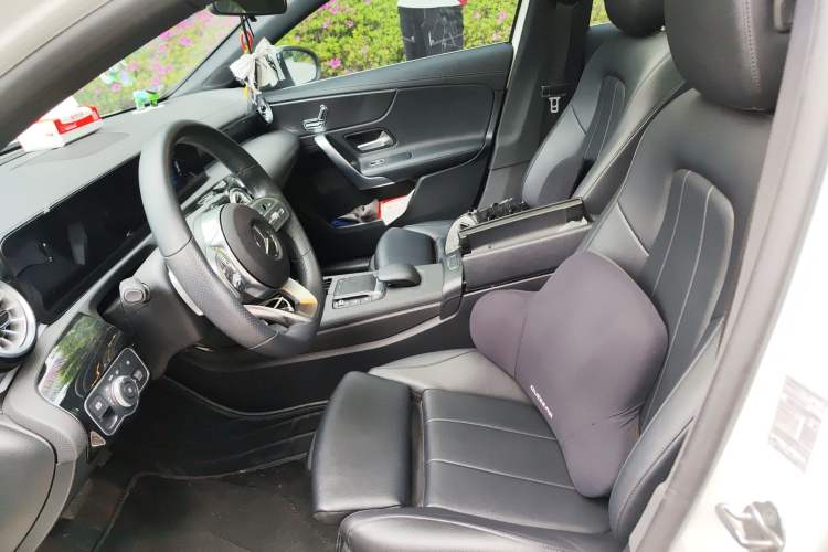 Used Mercedes-Benz A-Class 2022 A 200 L Sport Sedan Fashion Model
