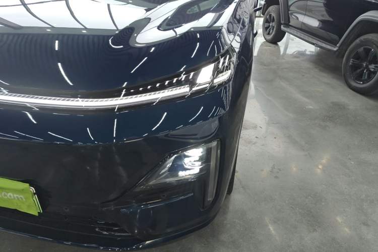 Used Deepal S09 2025 Four-Wheel Drive Ultra+ Custom Edition Left Front Headlight