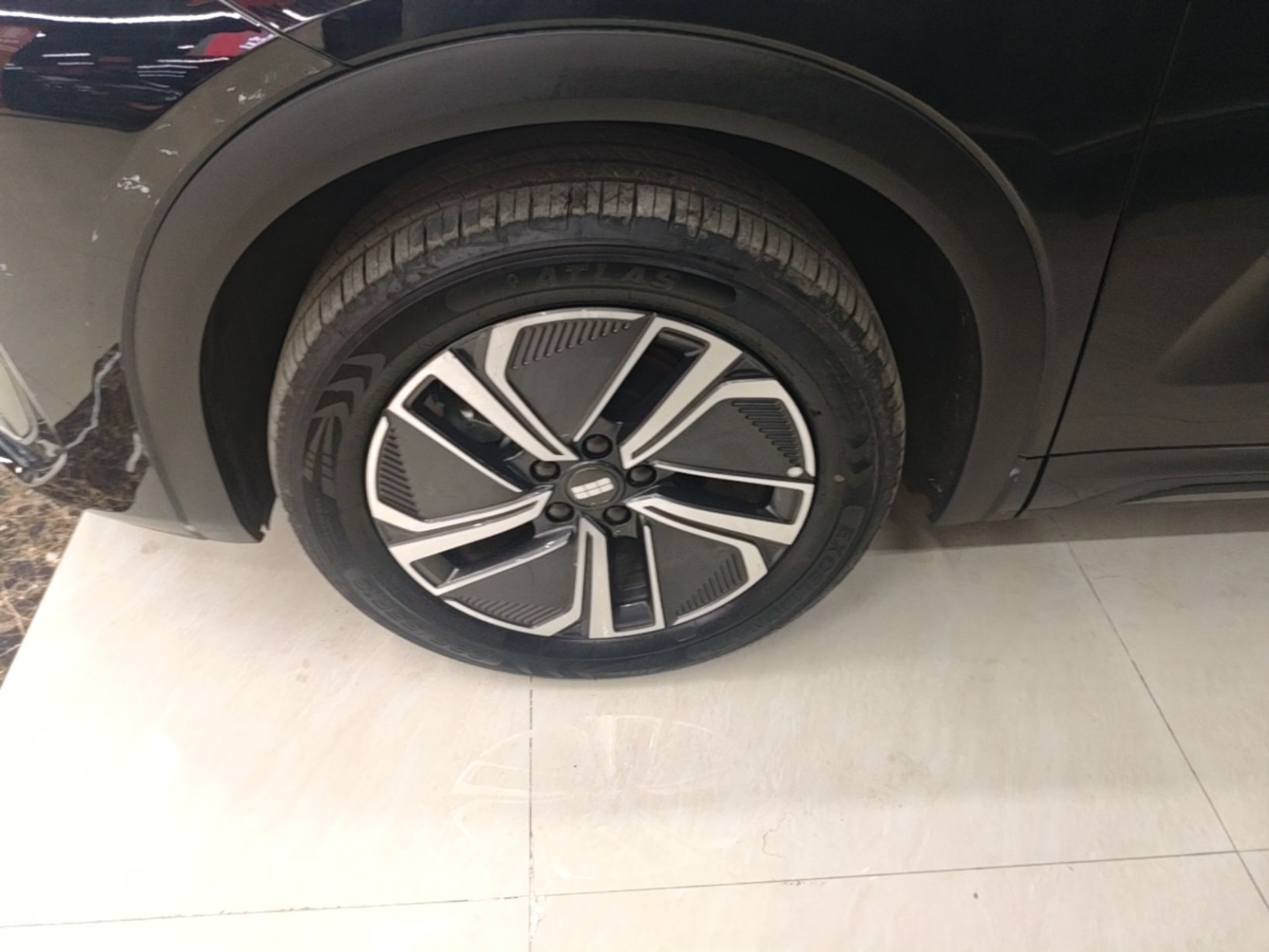Geely Galaxy Xingjian 7 EM-i 2026 525km Long-Range+ — снимка 10