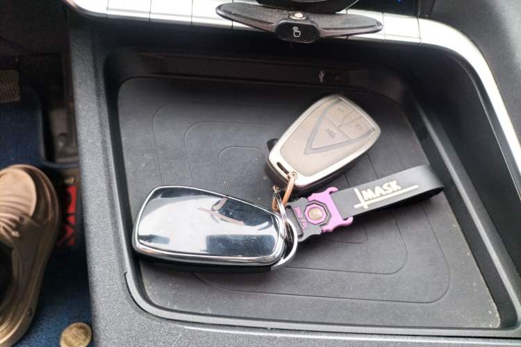 Used CHANGAN UNI-T 2022 1.5T Prestige Version Vehicle Key