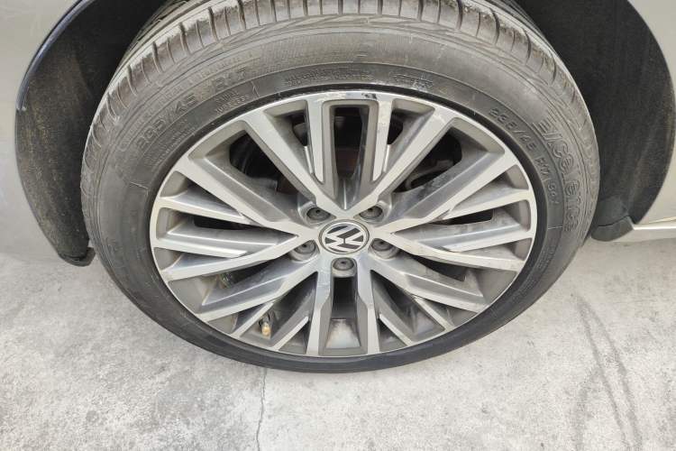 Used Volkswagen FAW-Volkswagen CC 2016 1.8TSI Luxury Model
