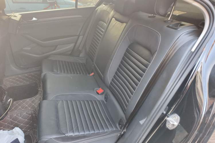 Used Volkswagen Magotan 2020 330TSI DSG Leading Model
