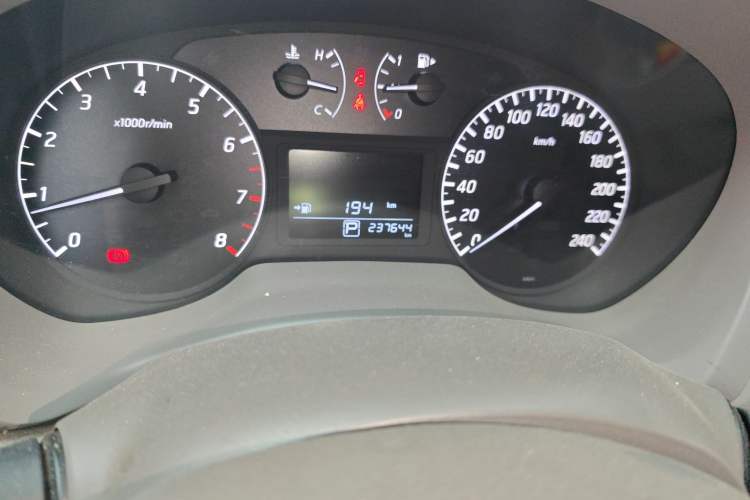 Used Nissan Sylphy 2012 1.6XE CVT Comfort Edition Odometer Close Up