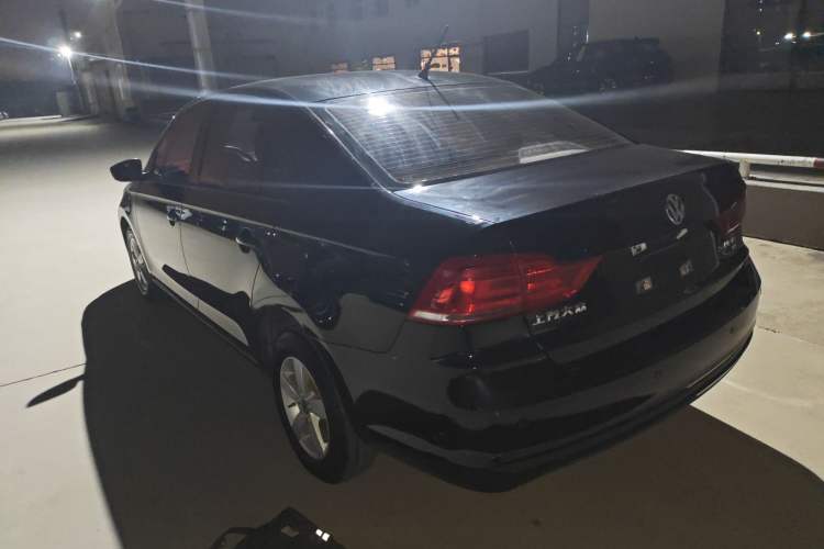 Used Volkswagen Santana 2016 1.6L Manual Fashion Edition