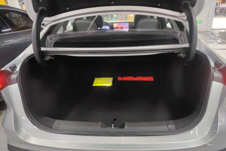 Used Geely Galaxy L6 2025 EM-i 140km Starship Edition