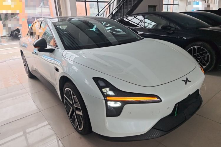 Used XPeng MONA M03 2025 600 with Ultra-Long Range Max Front Right 45 Deg