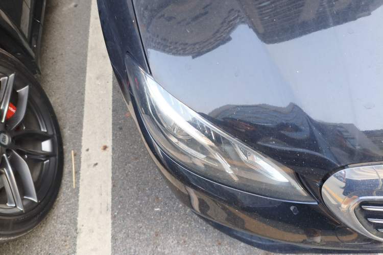 Used Mercedes-Benz E-Class 2017 E 300 L Luxury Model Right Front Headlight