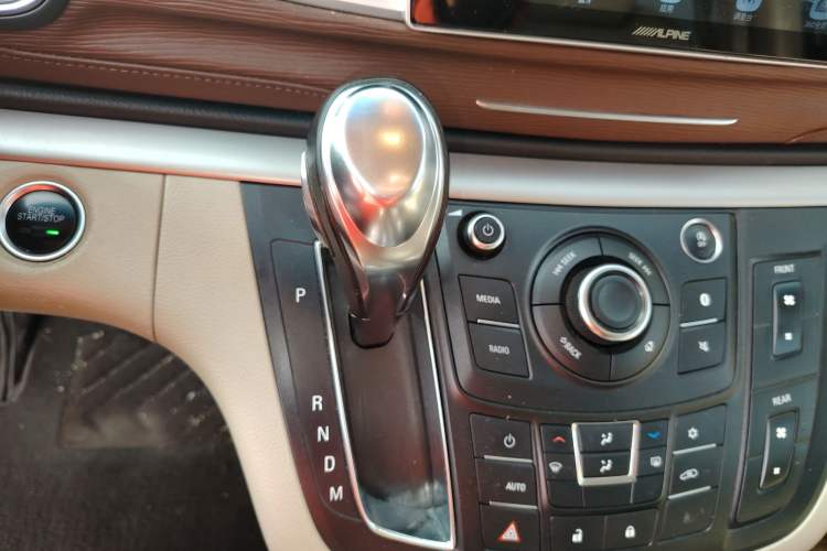 Used Buick GL8 2017 25S Luxury Version China V Standard