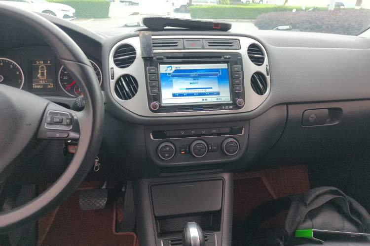 Used Volkswagen Tiguan L 2013 1.8 TSI Automatic Two-Wheel Drive Comfort Edition
