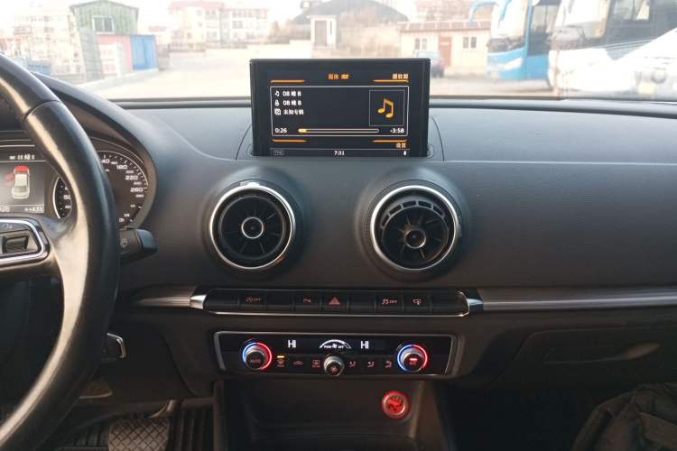 Used Audi A3 2015 Limousine 40 TFSI Automatic Comfort Model
