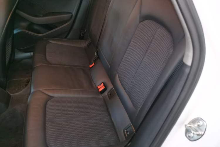Used Audi A3 2020 Limousine 35 TFSI Fashion Edition China VI Emission Standard Left Rear Seat