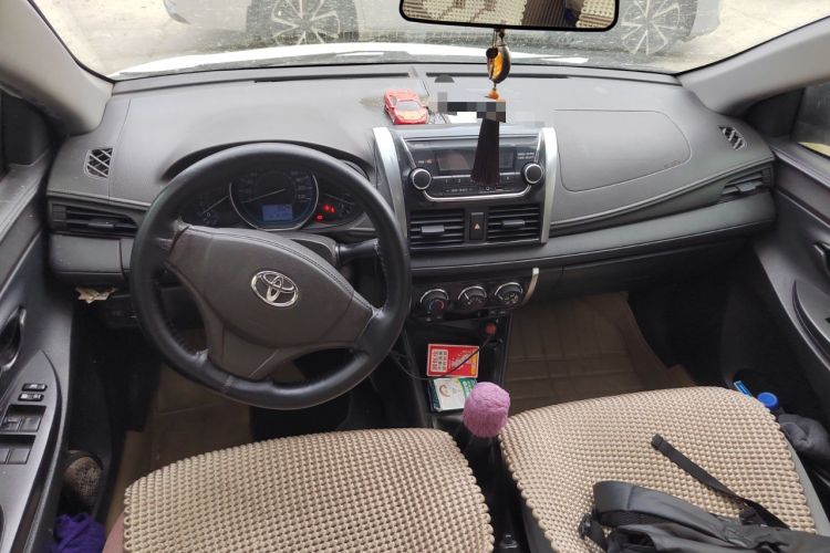Used Toyota Vios 2014 1.3L Manual Xiang Edition Center Console
