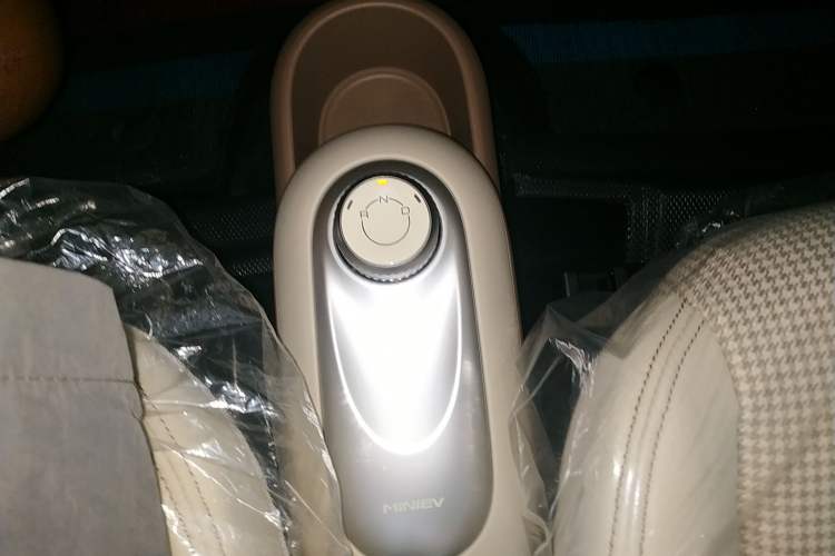 Used Wuling Hongguang MINIEV 2025 Four-Door Version Advanced Edition