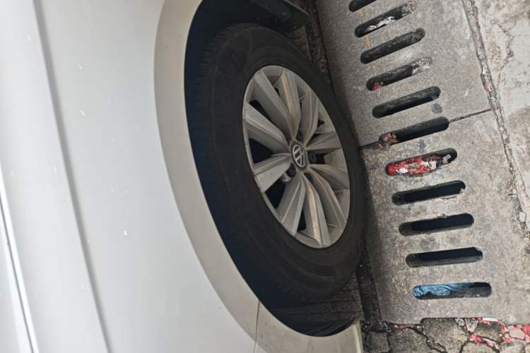 Used Volkswagen Lavida 2018 1.5L Automatic Fashion Edition China V Standard Exterior 4