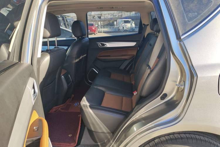 Used Geely Auto Vision X6 2018 1.4T CVT 4G Connected Flagship Edition
