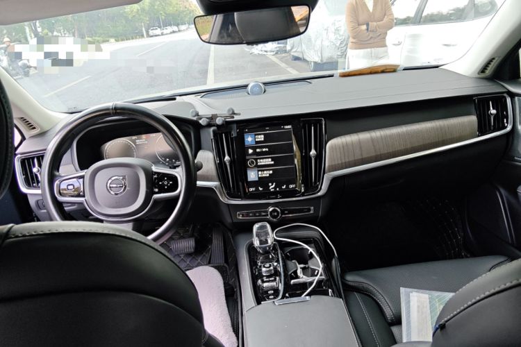 Used Volvo S90 New Energy 2021 T8 e-Drive Hybrid Luxury Edition