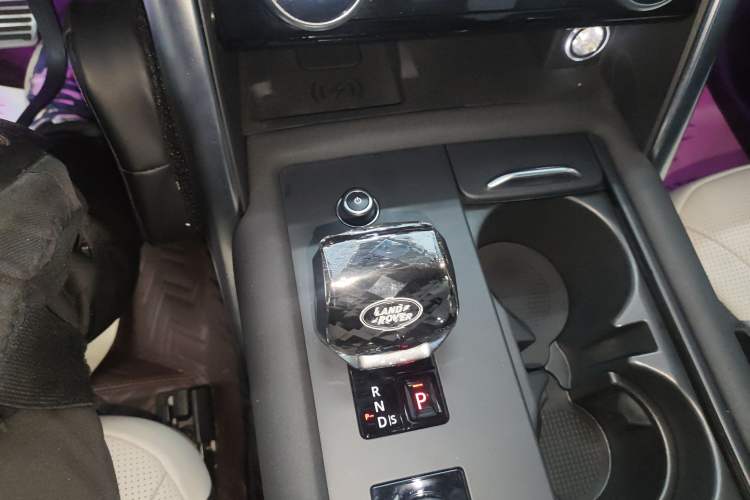 Used Land Rover Discovery 2021 360 PS R-Dynamic SE