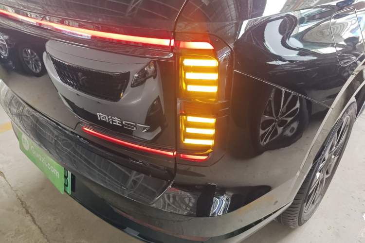 Used GAC Trumpchi Xiangwang S7 2025 205 km Max LiDAR Version Right Rear Taillight